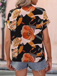 Thumbnail for Blusa Negra Elegancia Floral de Manga Murciélago