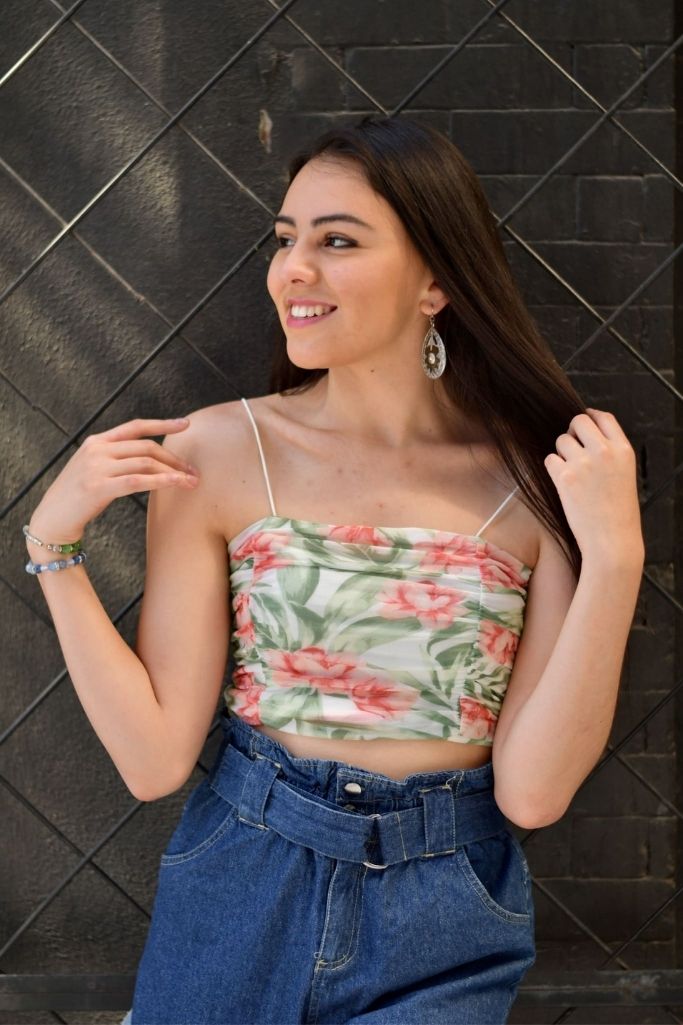 Blusa Corta de Tirantes Print Blanco de Rosas