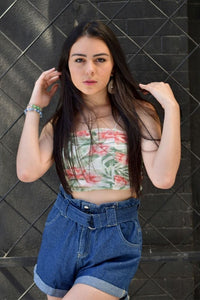 Thumbnail for Blusa Corta de Tirantes Print Blanco de Rosas