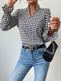 Thumbnail for Blusa Executive en Blanco y Negro - Estilo Casual