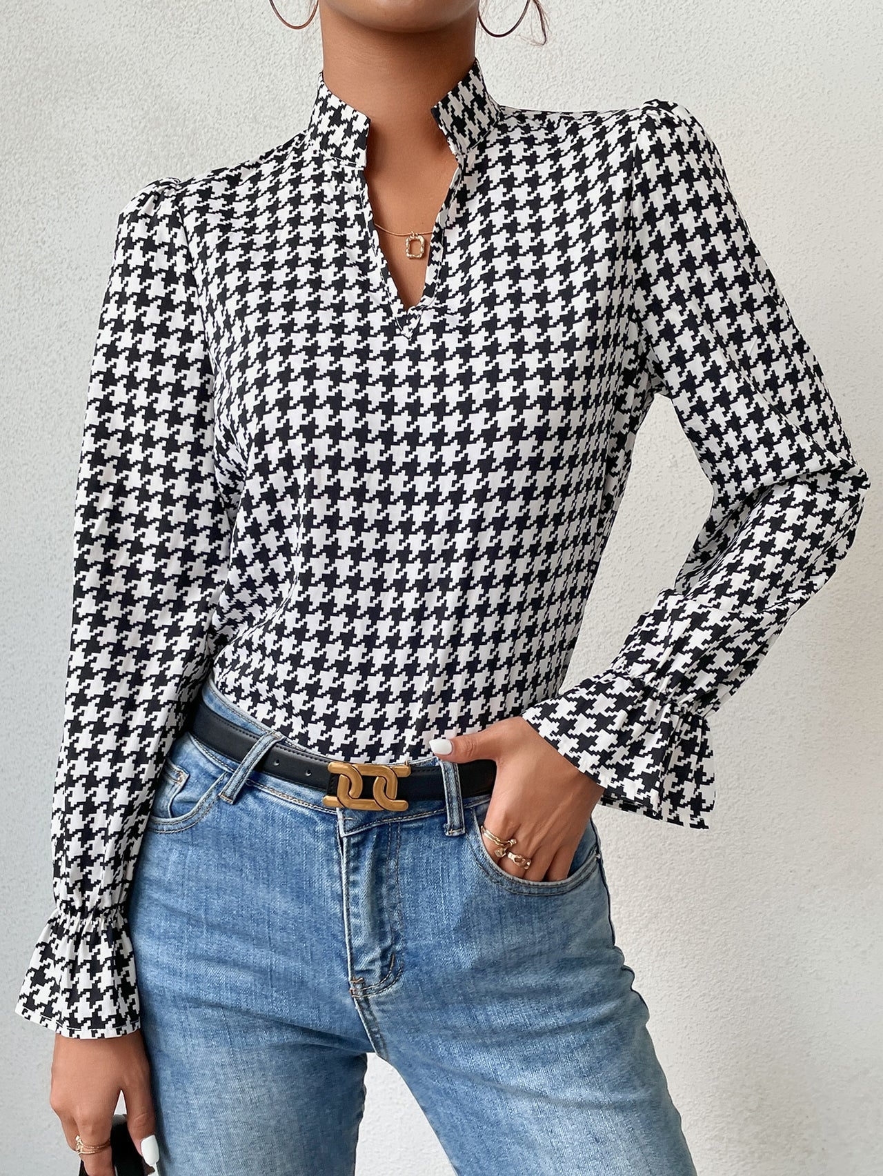 Blusa Executive en Blanco y Negro - Estilo Casual
