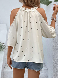 Thumbnail for Blusa con Print de Corazon y Detalle de Encaje con Hombros Descubiertos