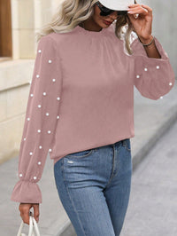Thumbnail for Blusa Elegante Rosa con Mangas de Campana y Detalles de Perlas