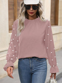 Thumbnail for Blusa Elegante Rosa con Mangas de Campana y Detalles de Perlas