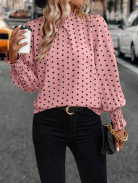 Thumbnail for Blusa Rosa de Lunares: Un Toque de Diversión y Elegancia