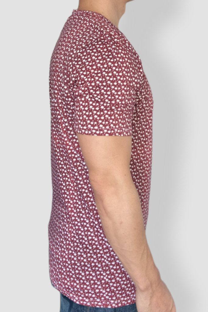 Playera Corinta de Palmeritas Blancas Manga Corta