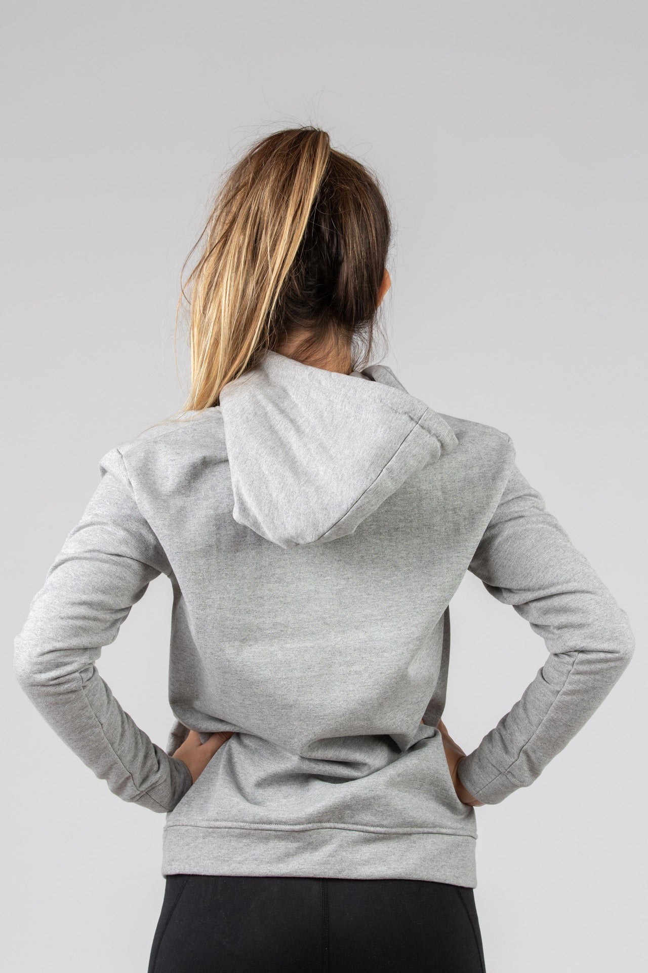 Sudadero Basic DC Gris Claro-Dresscode502