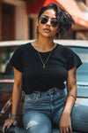 Playera Negra Classic de Mujer Cuello Redondo