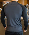 Beisbolera Sport Cuerpo Gris Oscuro Manga Negra