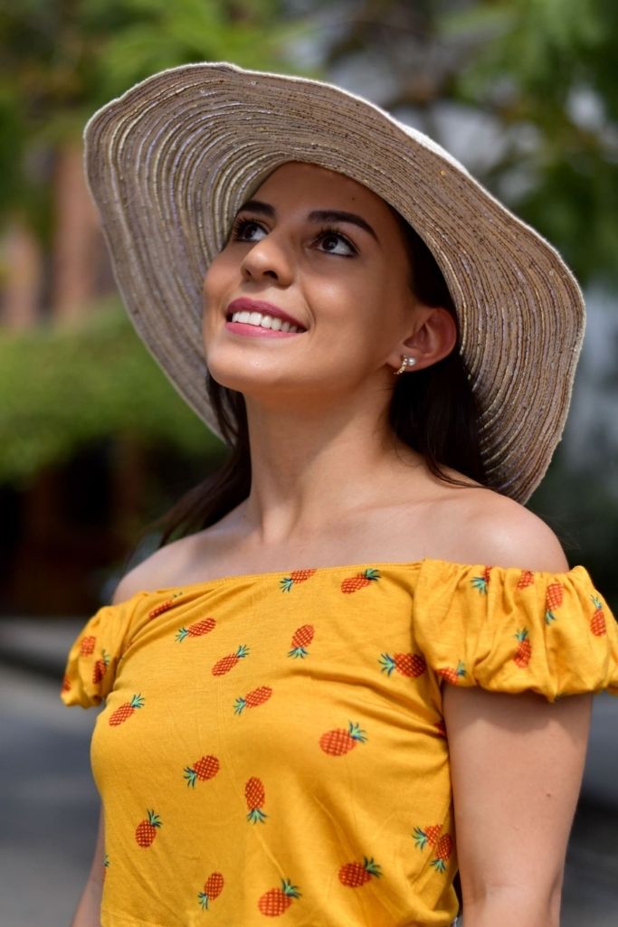 Crop Top Amarillo de Piñas